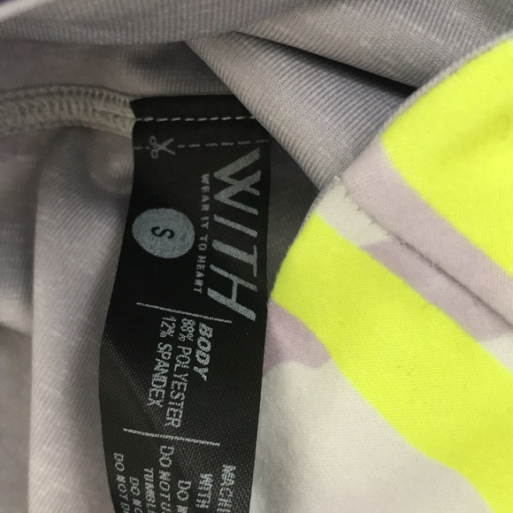 Peloton WITH Camo Capri - NWT - Small 💜 - Picture 3 of 6